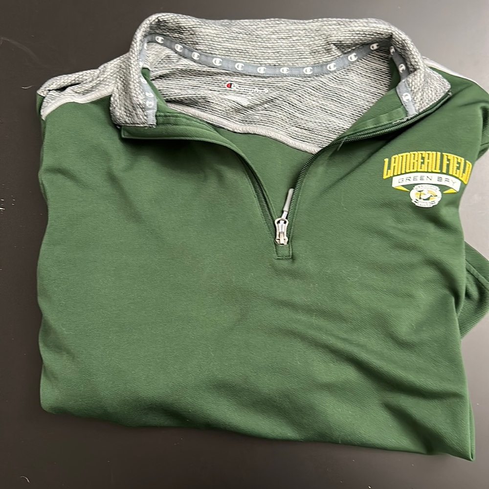 Men’s large packers lambeau field champion dri-fit long sleeve quarter zip